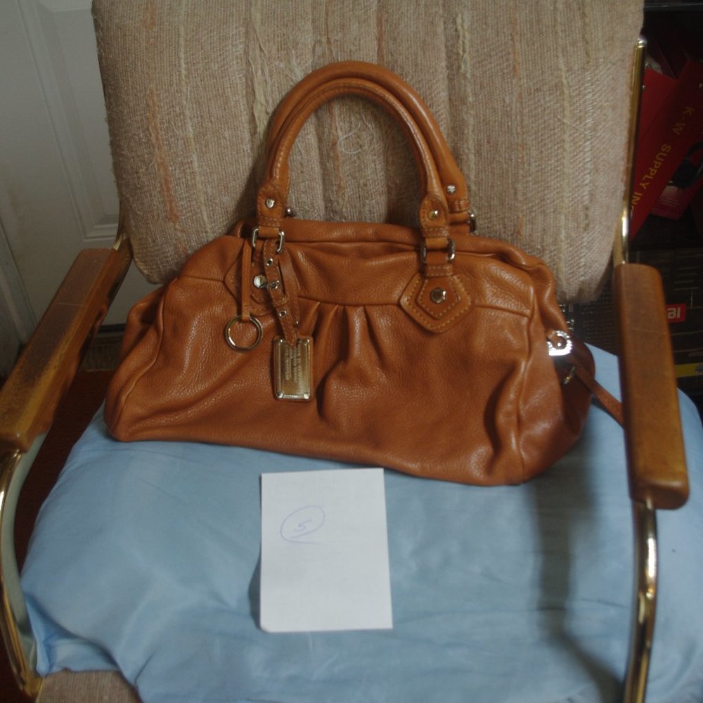 MARC JACOBS TAN PURSE WITH EXTRA SHOULDER STRAP